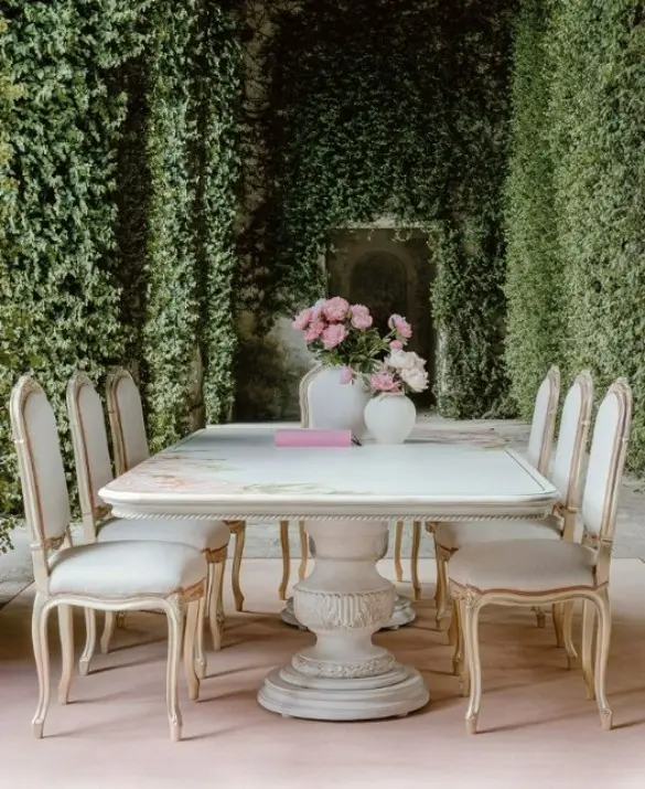 ART. 9335 - DINING TABLE