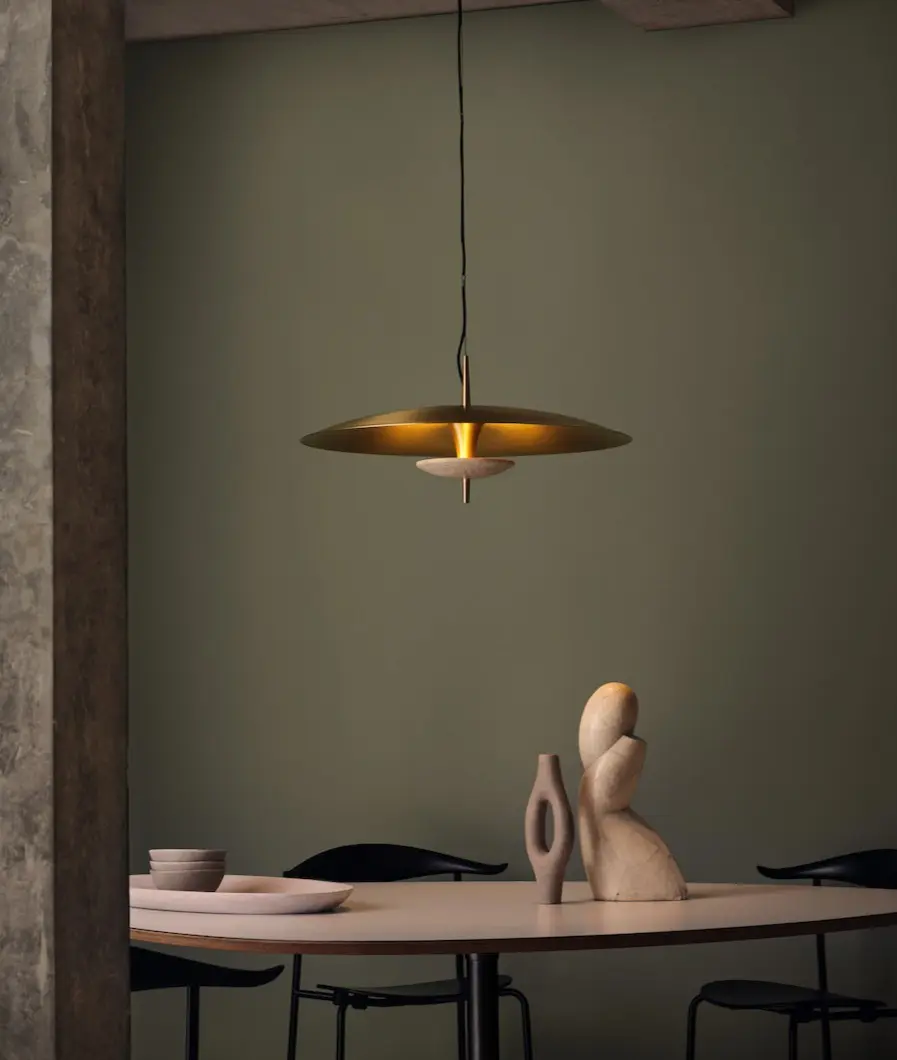 ADAMS_LIGHTING_10060_TRAVERTINE_ON_V2.jpg