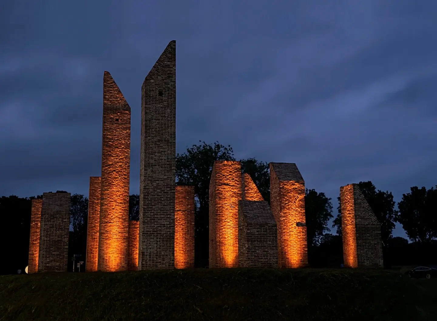 Installation “Folly STONE AGE”, Netherlands - Caliber 80 HV