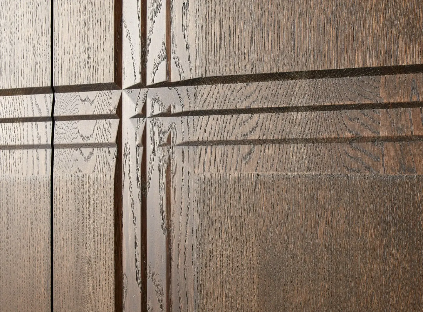 Galles_Emmanuel_Gallina_Wood_Detail.jpg
