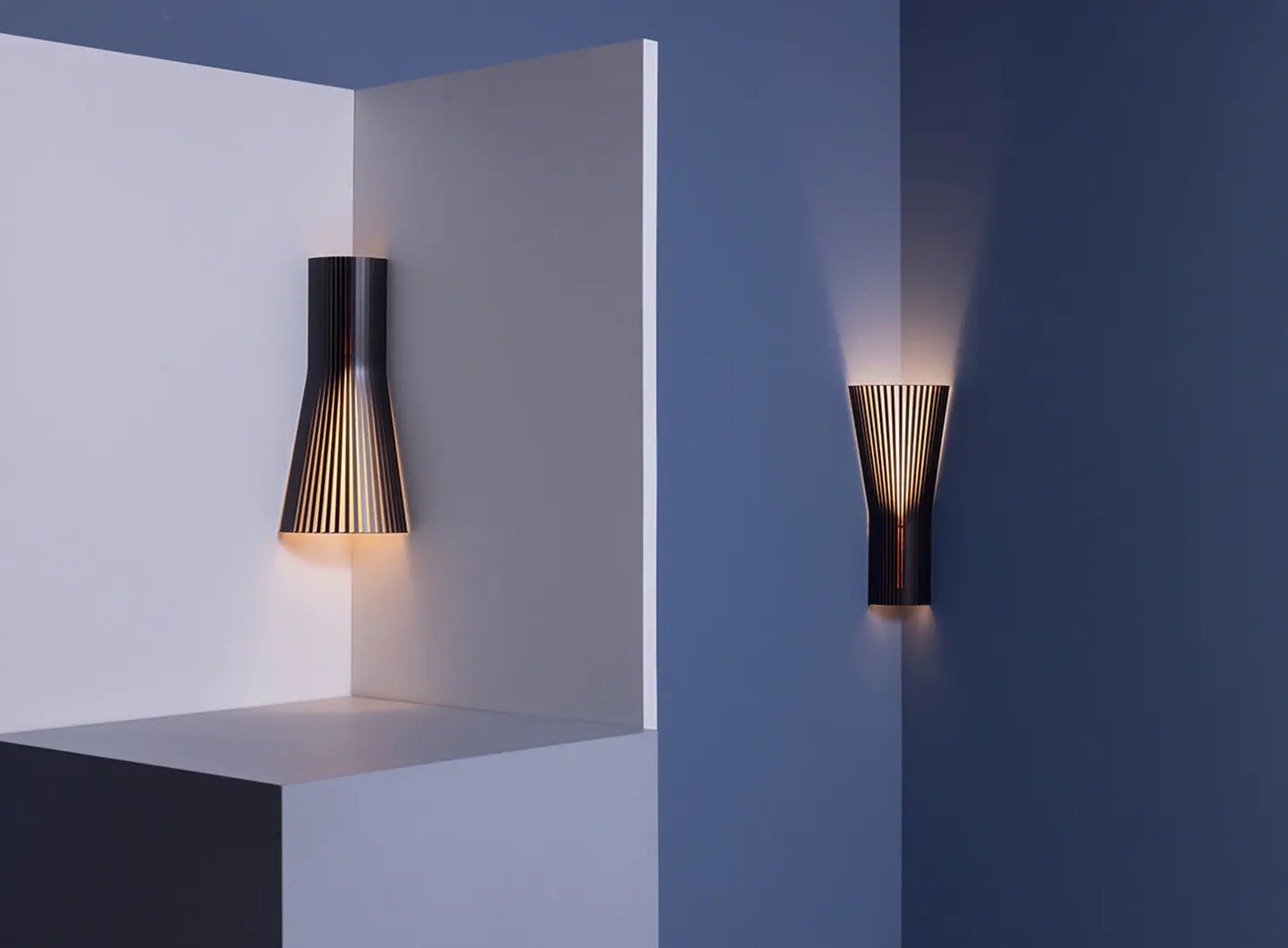 Secto Design Corner lamp small 