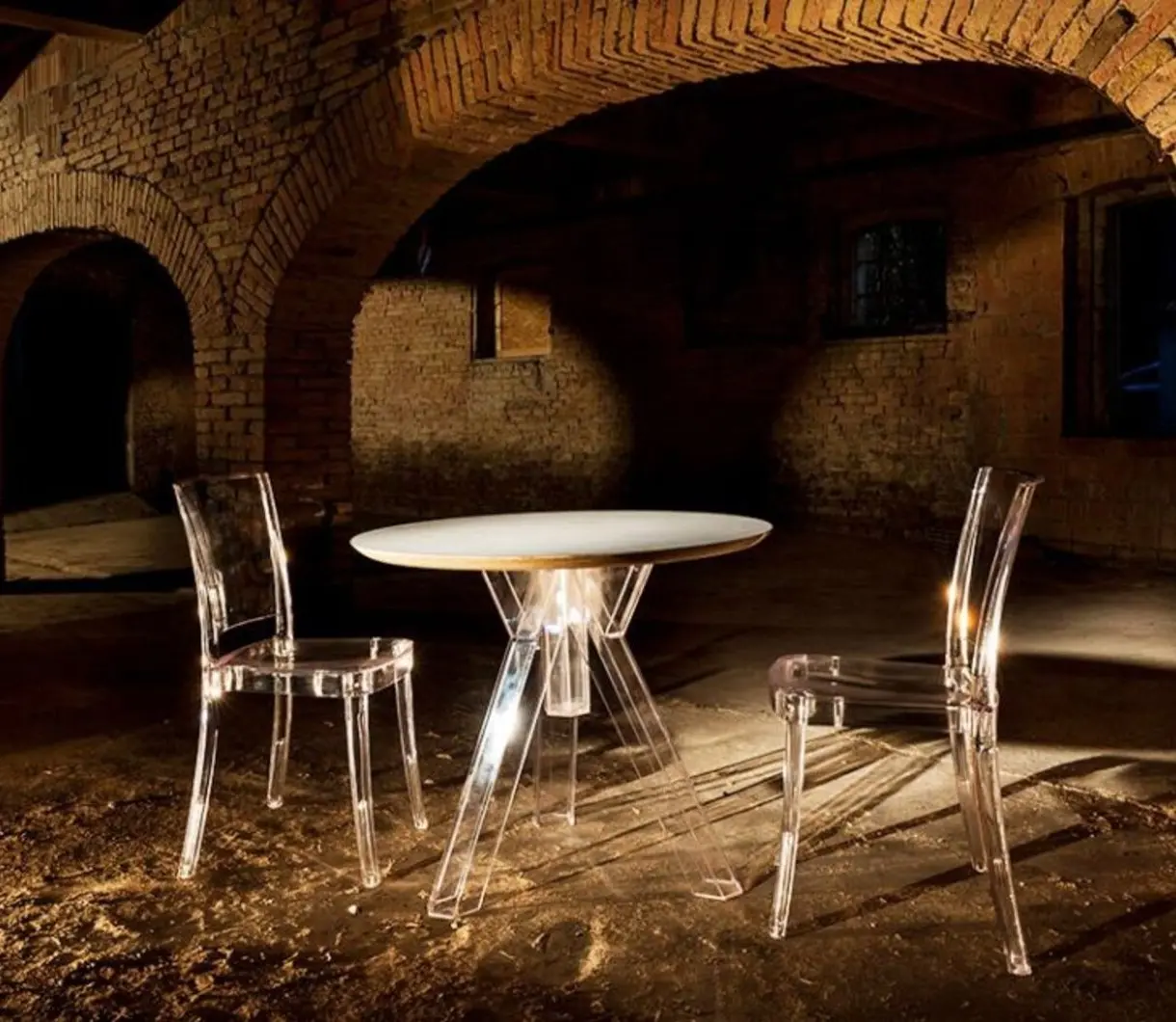 0_8b8f8e8b_950_Tavolo_rotondo_trasparente_policarbonato_design_OMETTO_piano_Bianco_Diametro_90.jpg