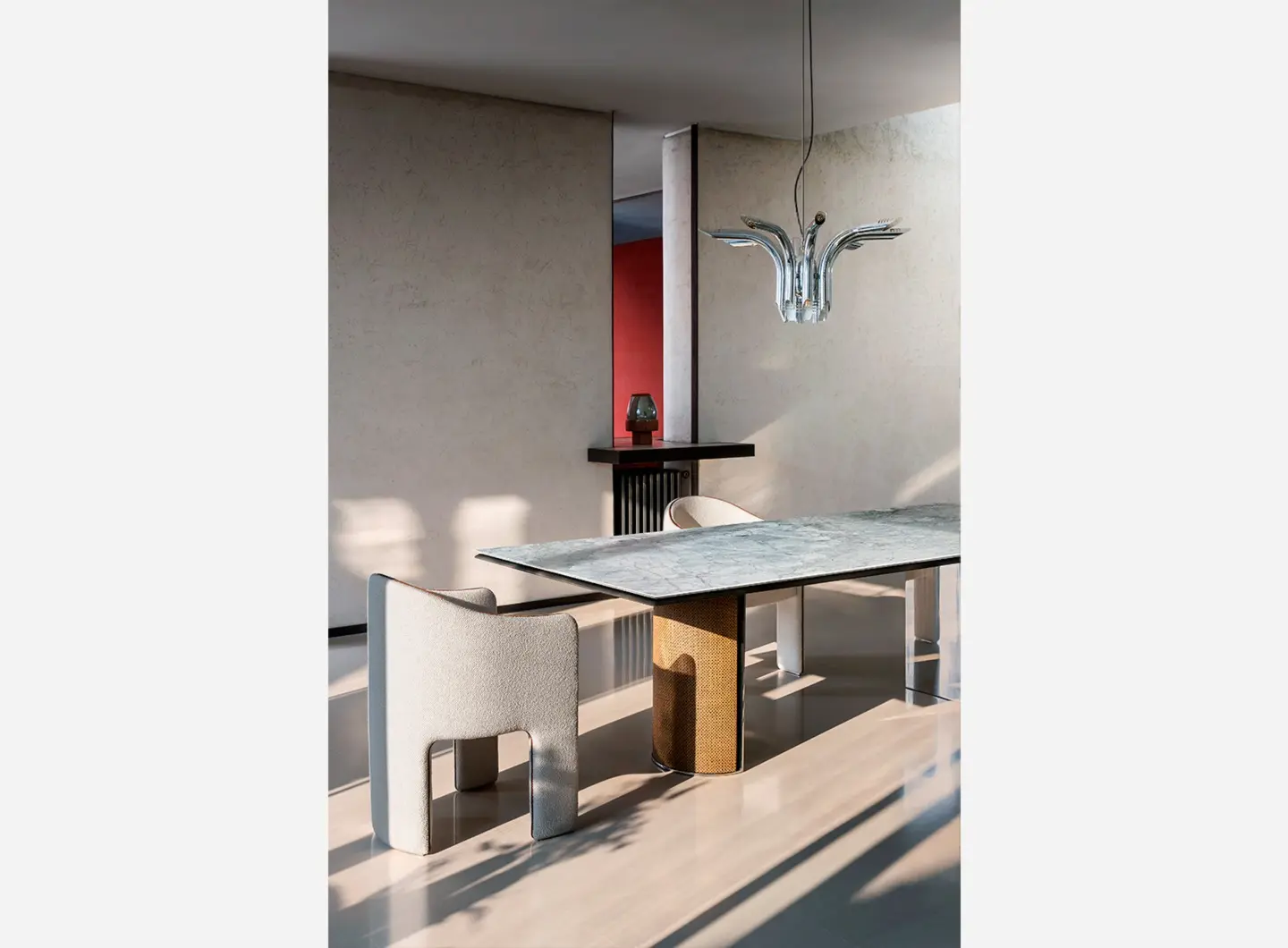 Daytona_Home_table_curtis.jpg