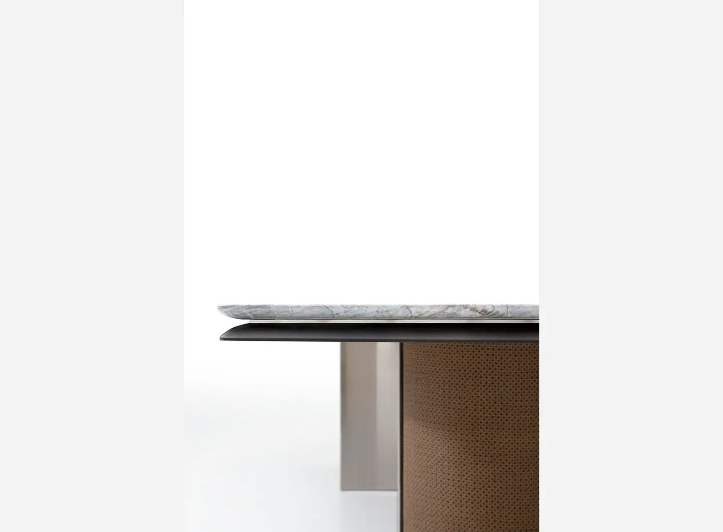 Daytona_Home_table_curtis_detail_2.jpg