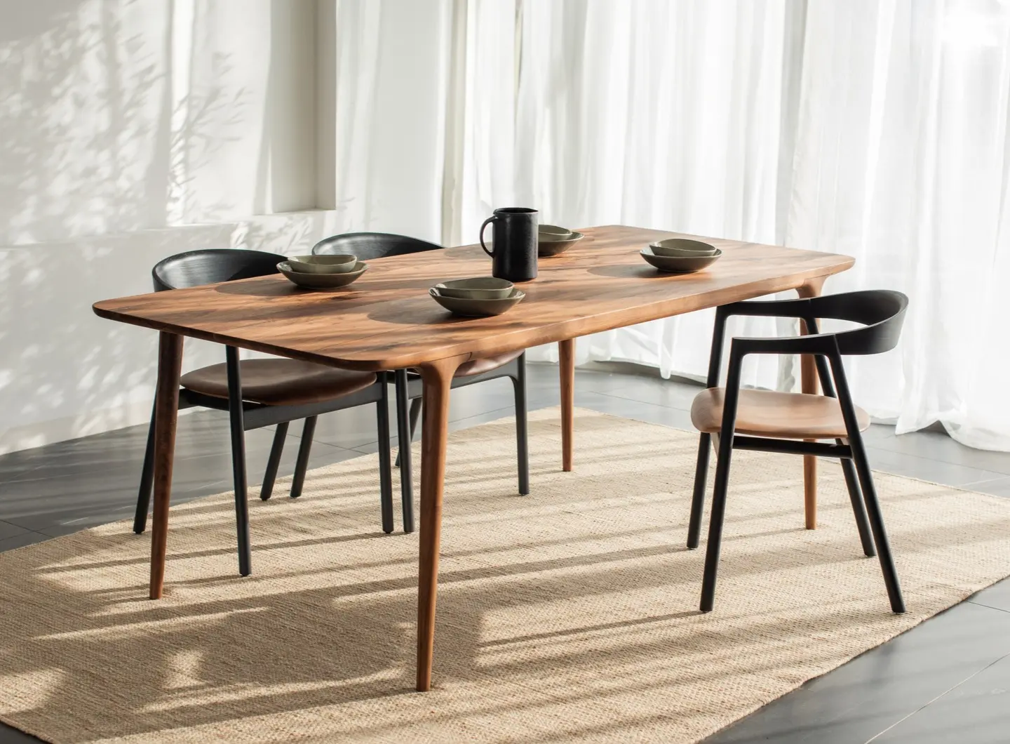 fawn_table_180x90x75_walnut_muna_chair_54x53x75_oak_lacquer_black_9005_mu_floating_shelf_1.jpg