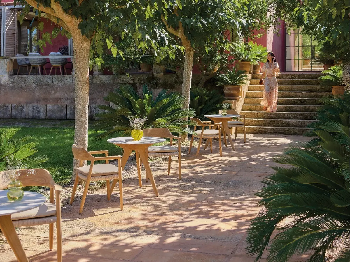 Yiko chairs