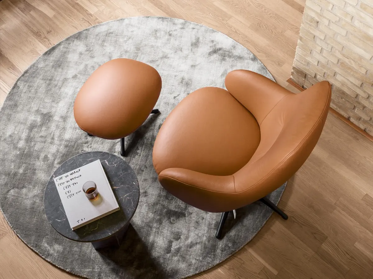 Falcone_chair_1200x900px.jpg