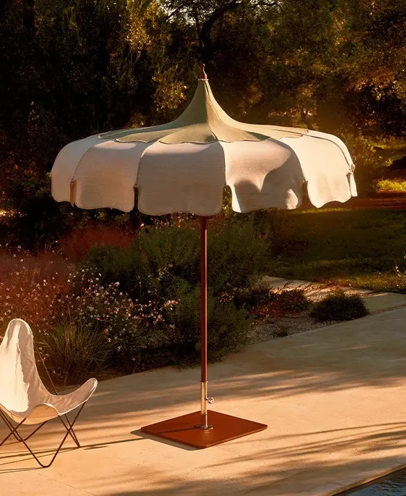 CREMA OUTDOOR - Lotus Pagoda