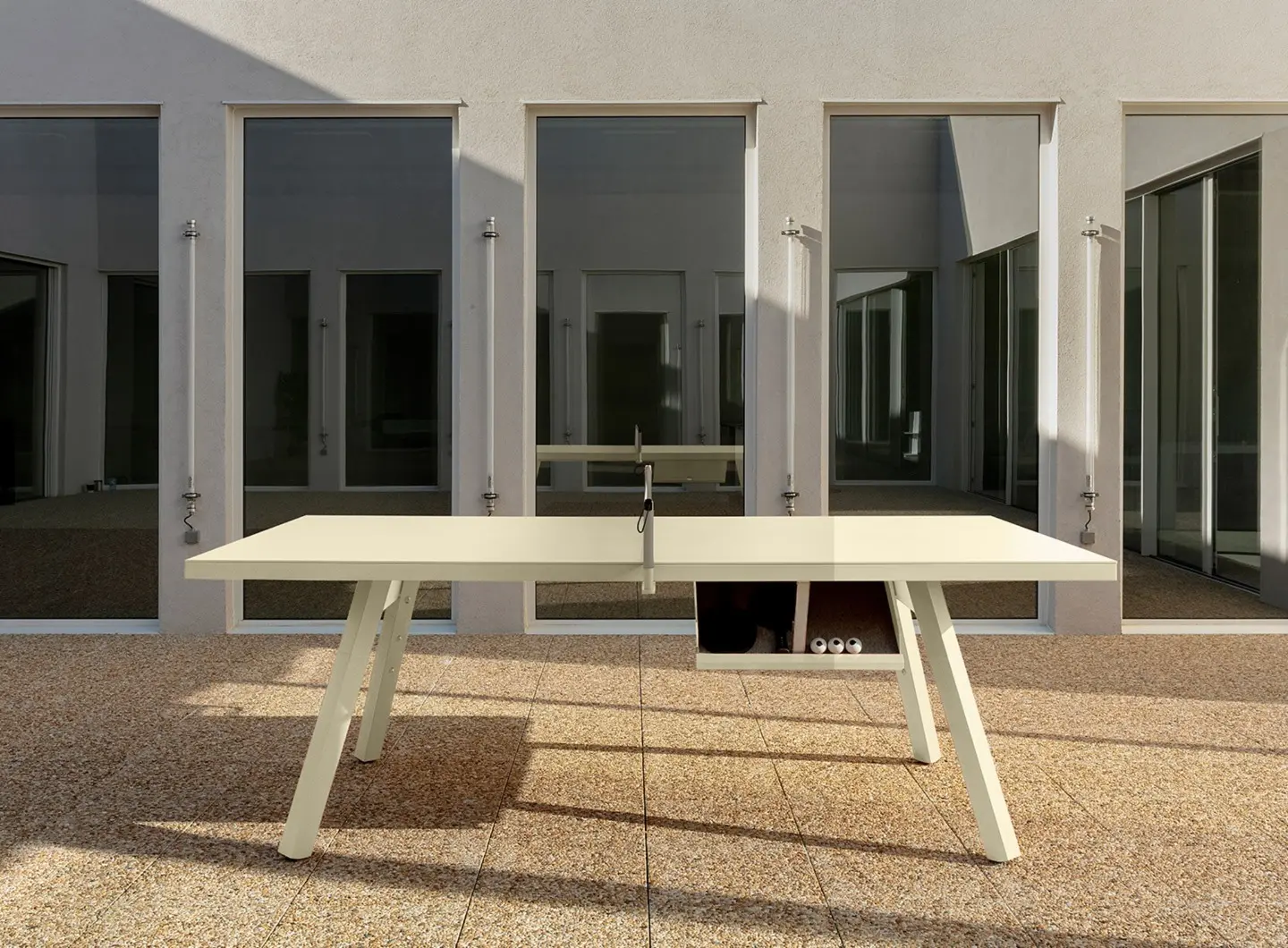 RSBarcelona_youand_me_monochrome_pingpongtable_slide_05.jpg