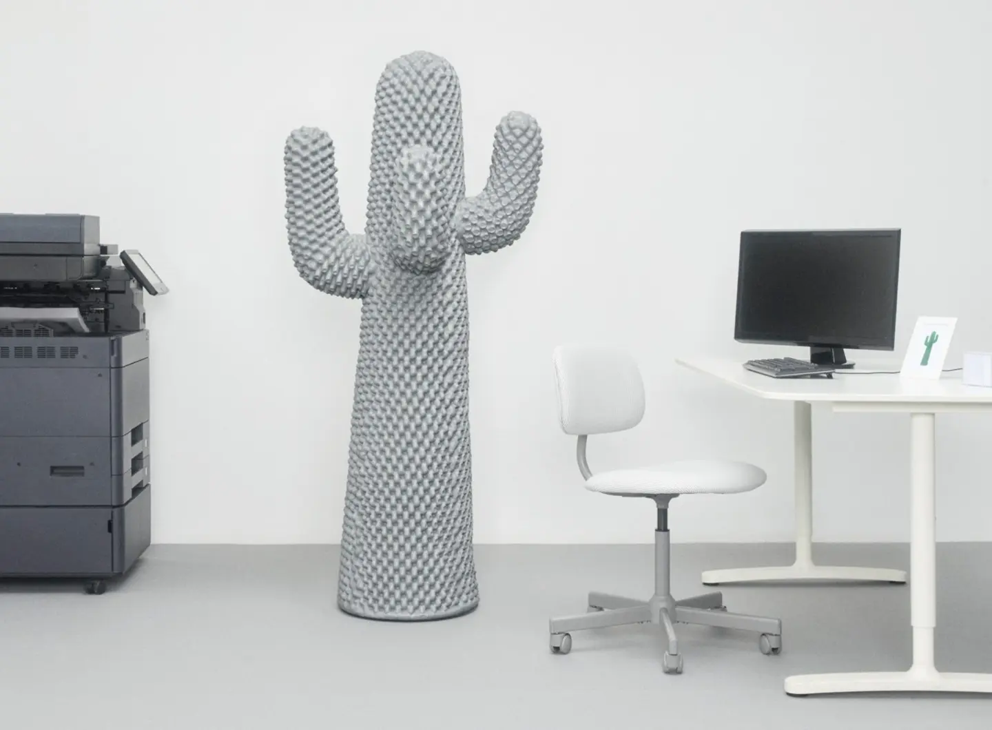 gufram_DroccoMello_BoringCactus_SetPhotos_02.jpg