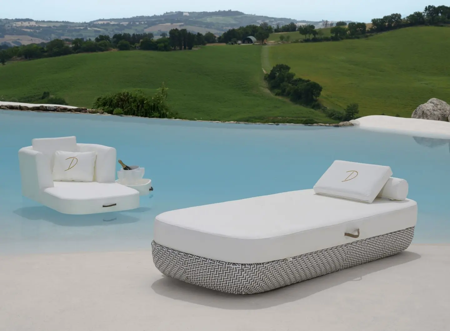 Twilight floating furnishings - Sublime Dolcefarniente Outdoor collection