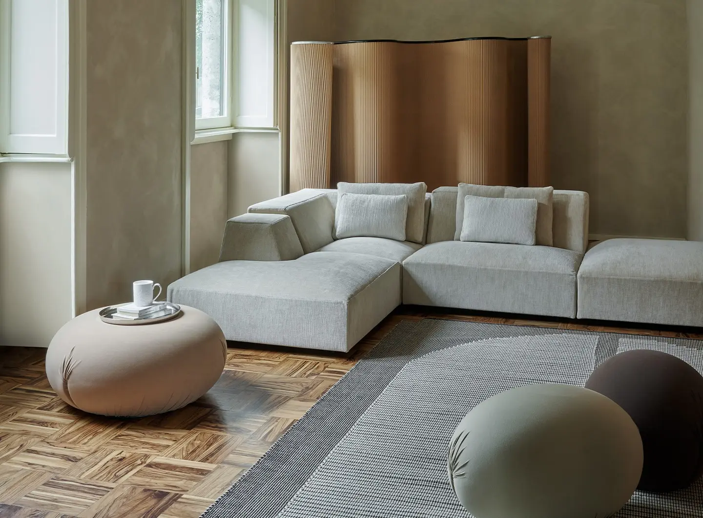 Baleri_Italia_Tatone_Pouf_img_slider_02.jpg