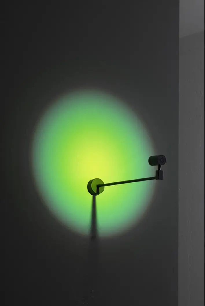 giotto_50_ap_nero_ambiente_filtro_luce_verde_Sessione_studio_99991.jpg
