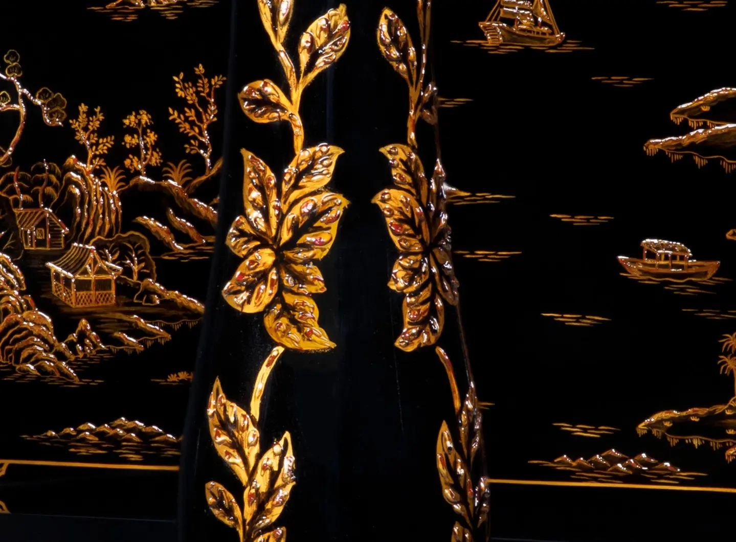 Jansen Furniture - Chinoiserie QL Bed