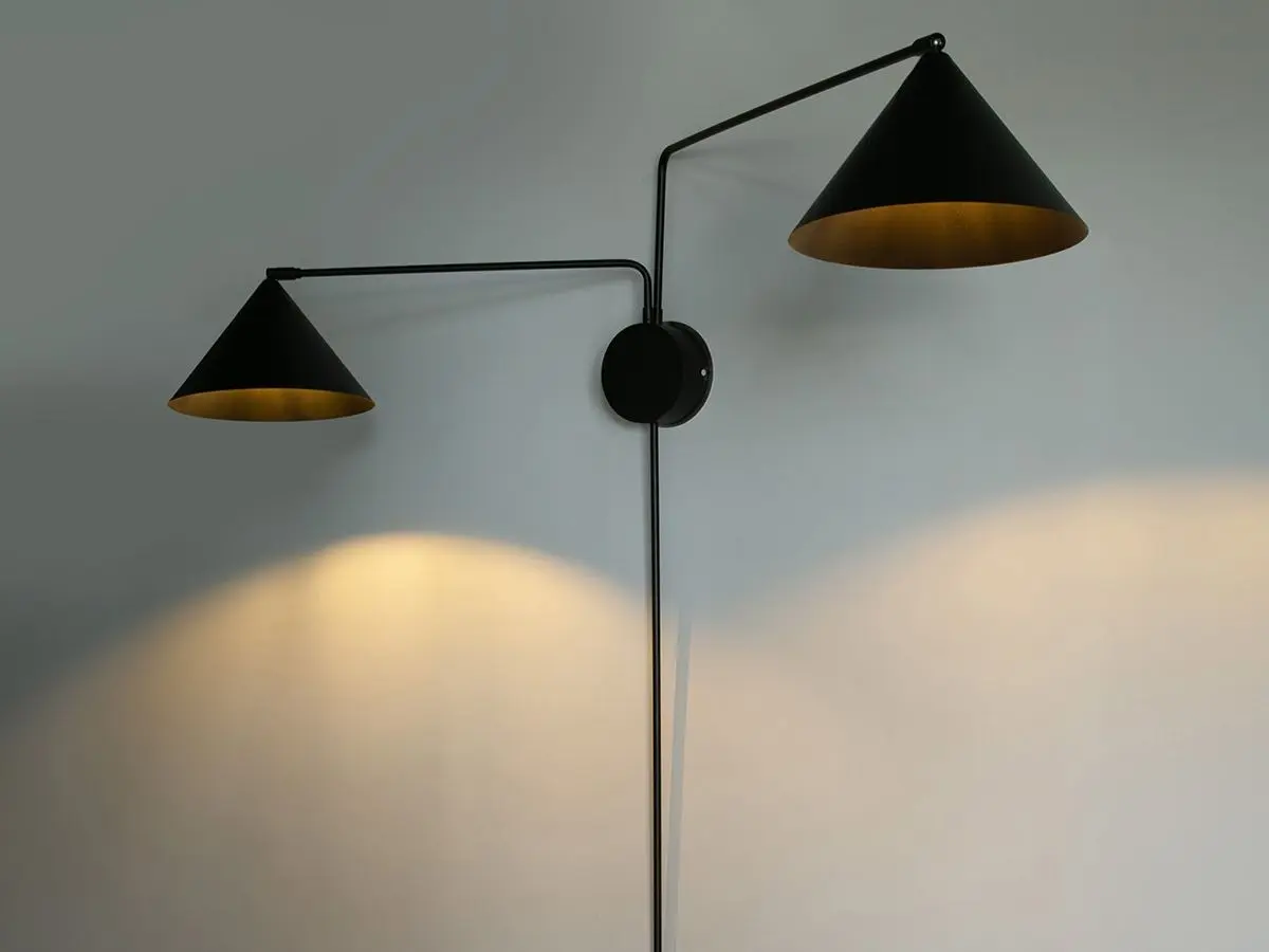 MAGIC sconce