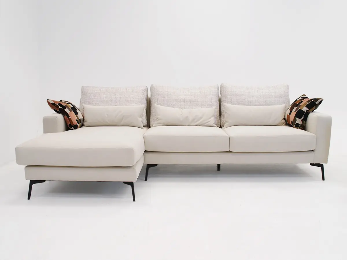 Nicole_Giottoliving.com