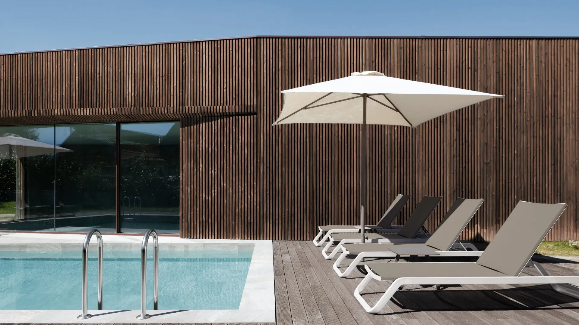 EOLO PURETI Air purifying parasol. Ezpeleta