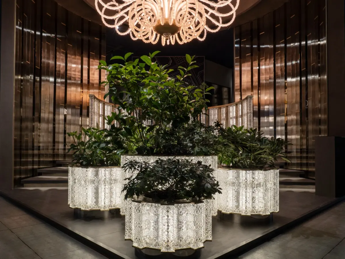 Chronos Luminous Planter