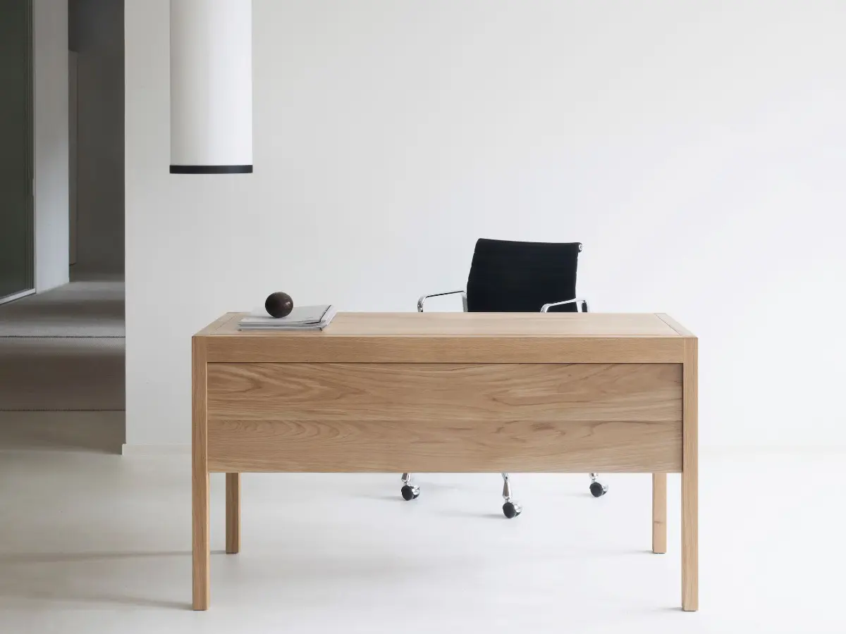 Nikari - Seminar Desk