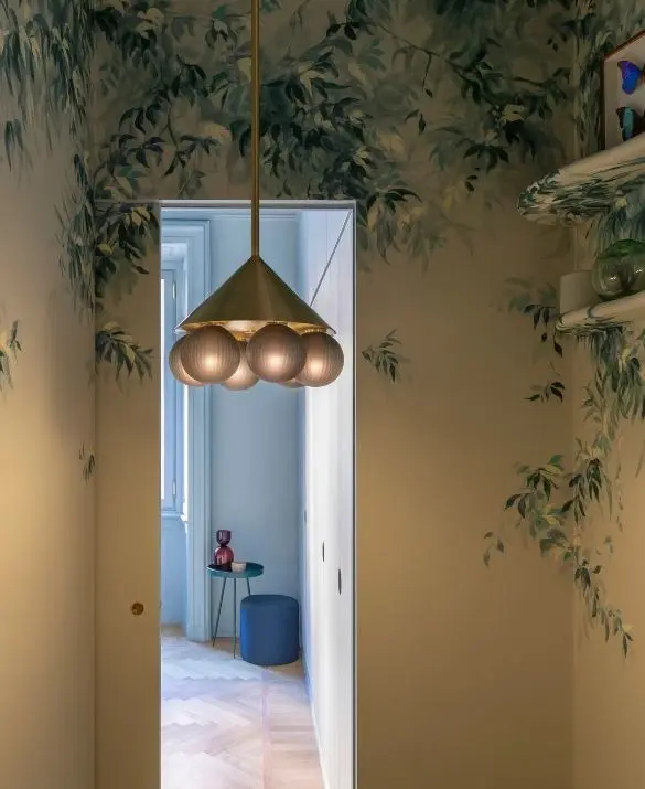 SkLO Peak Chandelier