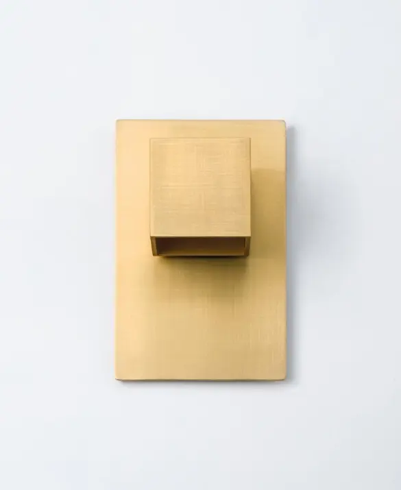 CARRÉ WALL LIGHT