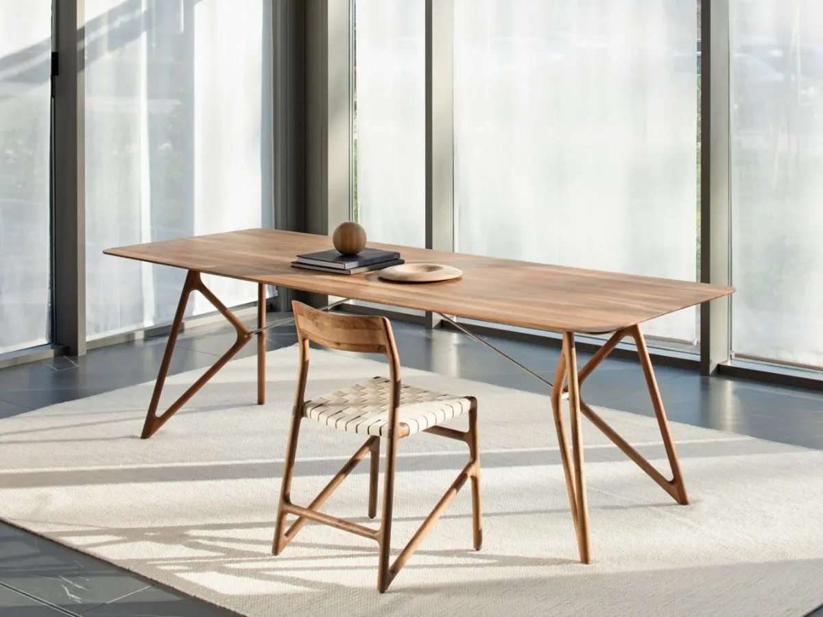 tink_table_fawn_chair_walnut_webbing_white_01_13_gazzda.jpg