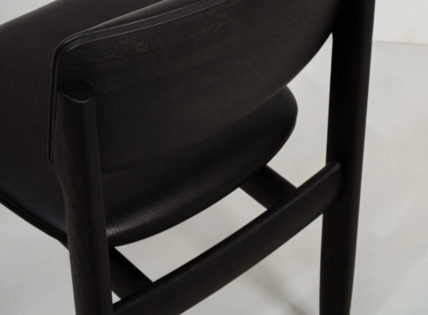 District_Eight___Bow_Dining_Chair_10.jpg