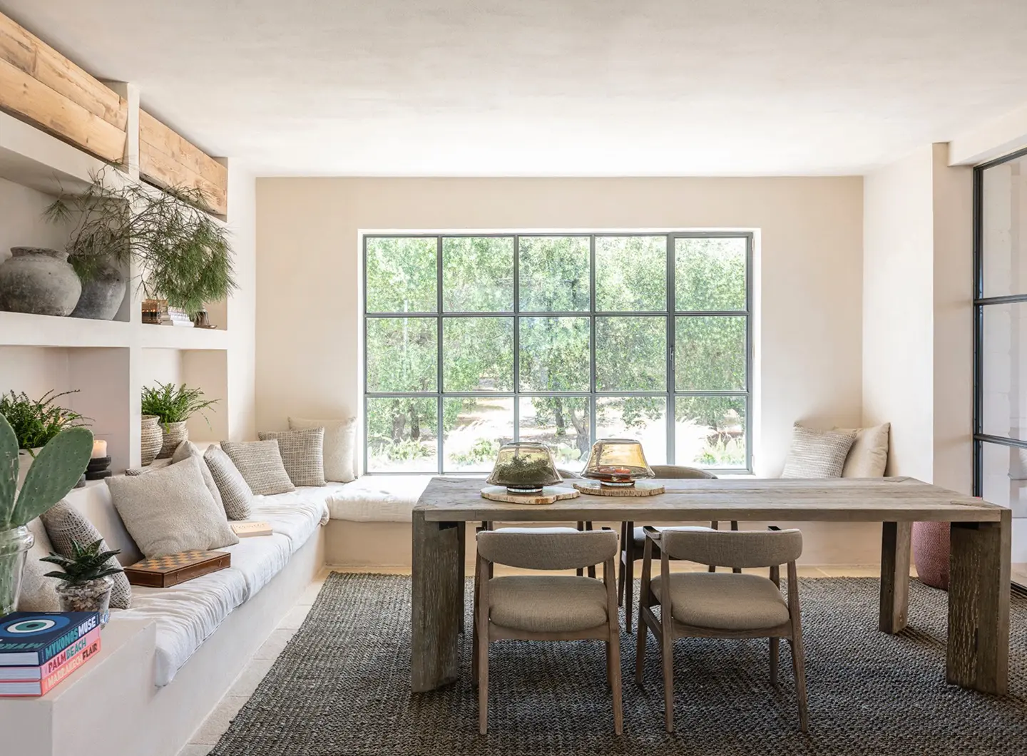 Gommaire Table Archie, Armchair Faye Upholstered, Rectangular Rug Castor and Vase Marah