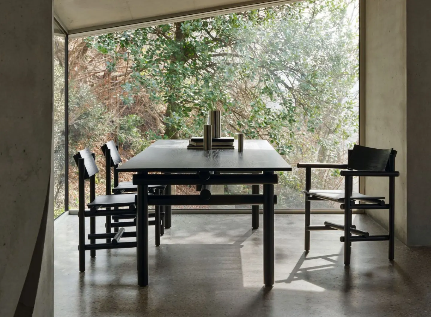 Knoll - Muecke Wood Collection – Dining Table by Jonathan Muecke, Ph. Ludovic Balay 