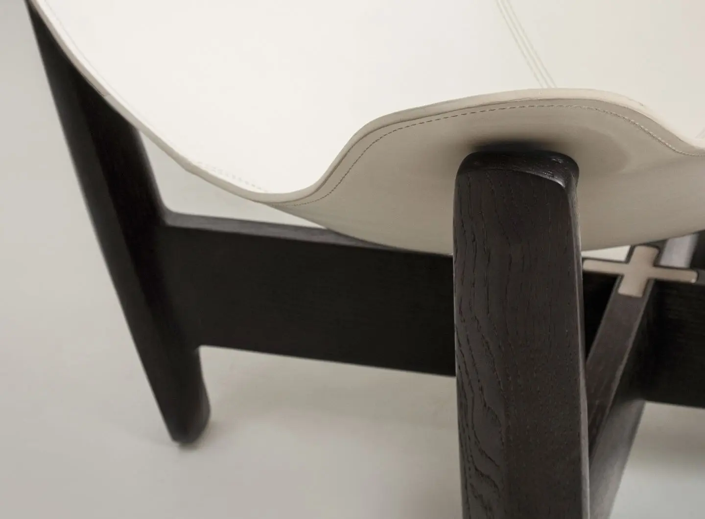 District_Eight___Buom_Lounge_Chair_2.jpg