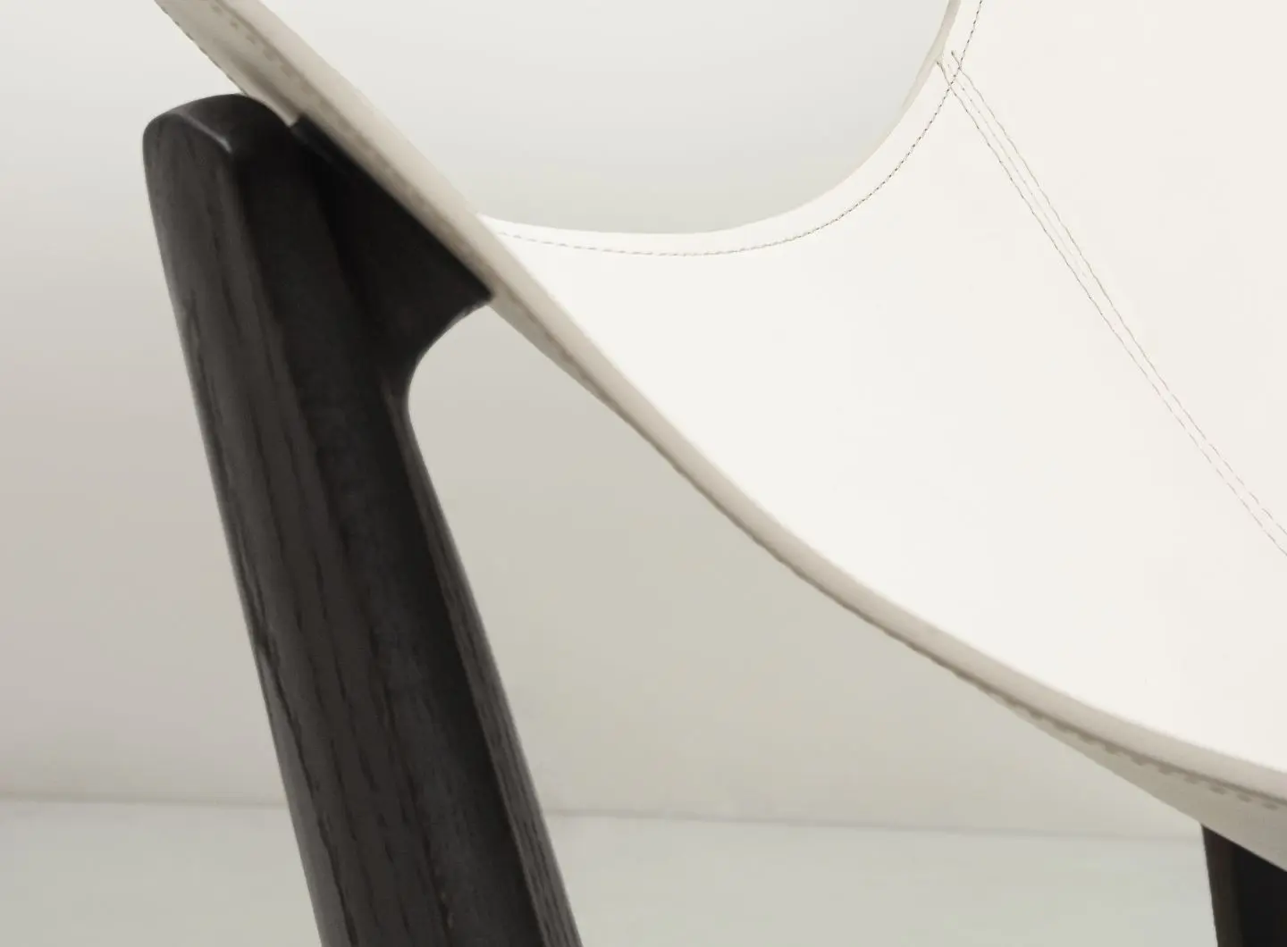 District_Eight___Buom_Lounge_Chair_4.jpg