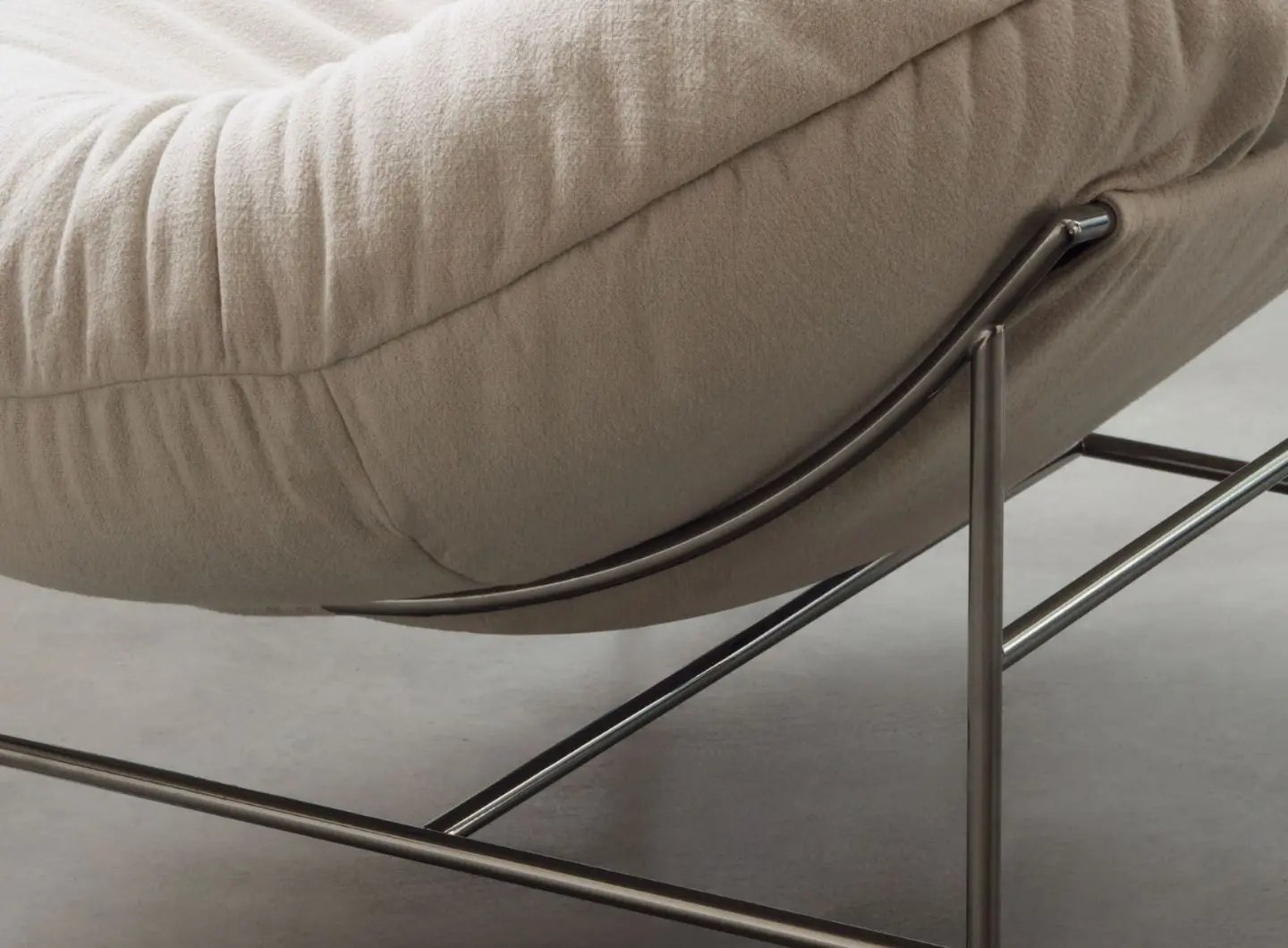 Knoll - Perron Bun Lounge Chair by Willo Perron, Ph. Ludovic Balay