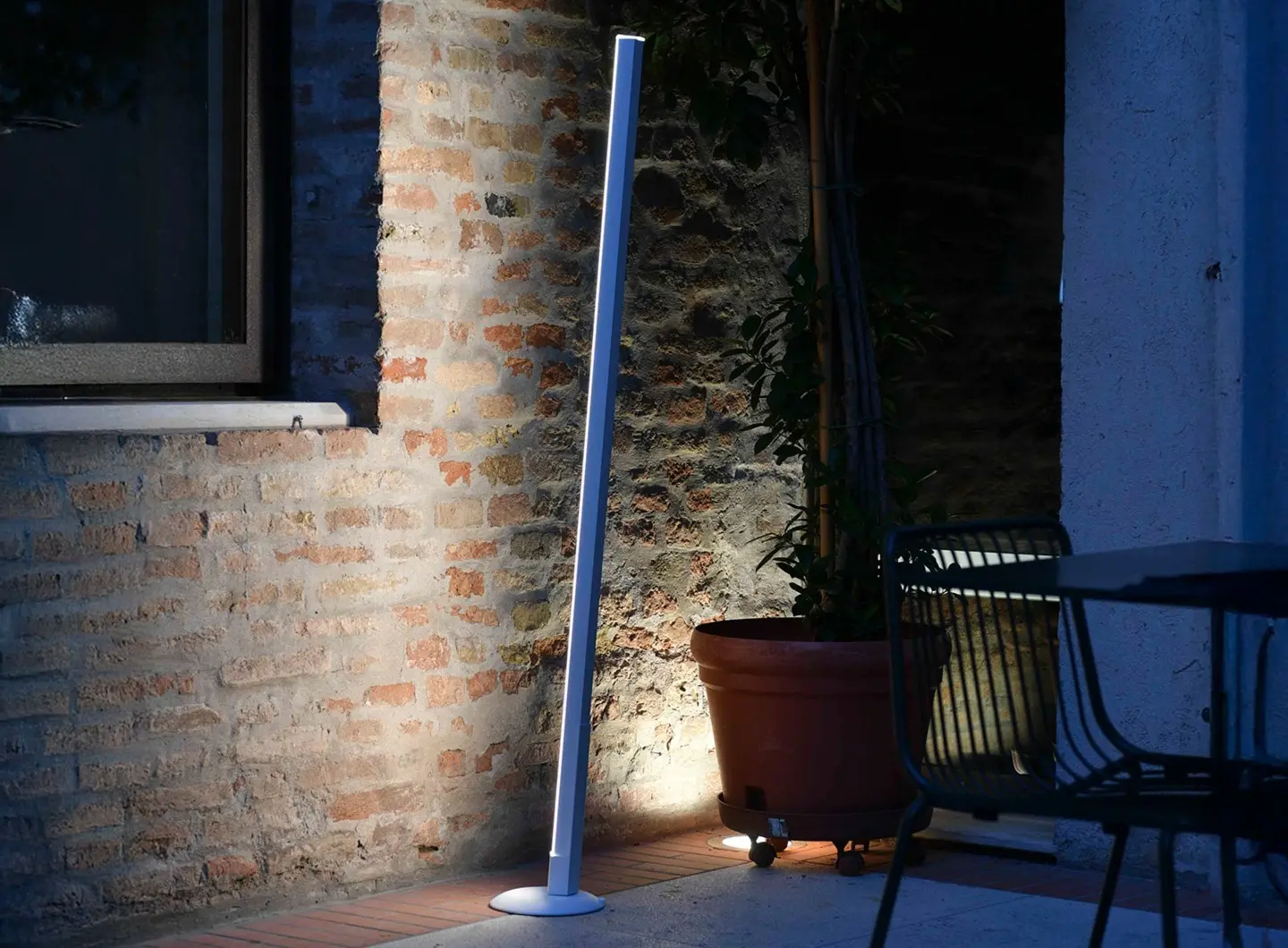 Zafferano_Lampes___porter_Pencil_Stasera_Corder_photo_Francesco_Esci.jpg