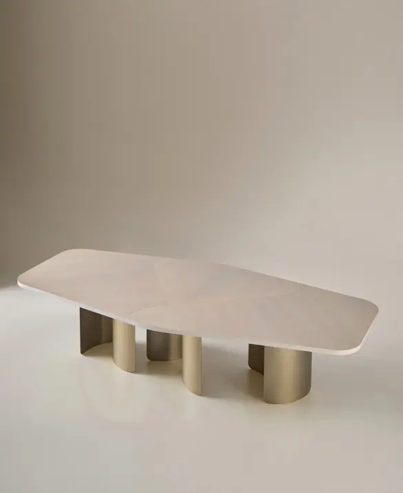 Alexandra_ONDA_dining_table_preview.jpg