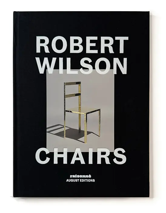 Copertina libro Chairs di Robert wilson