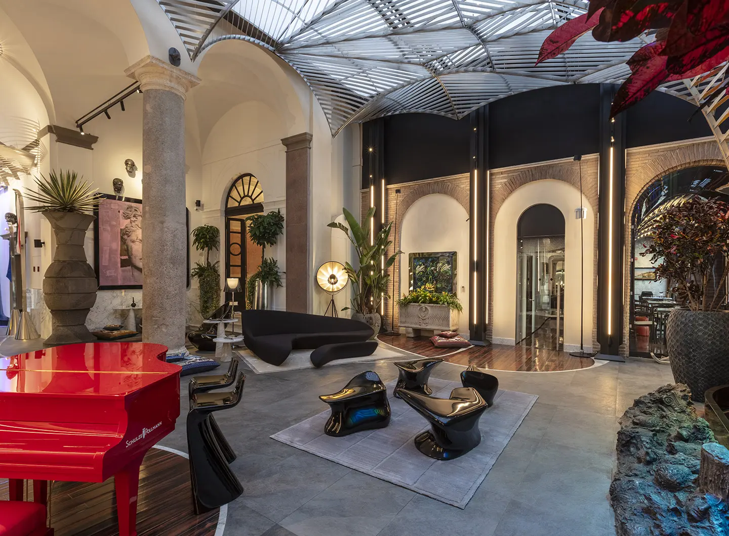 Hotel Romeo, Roma