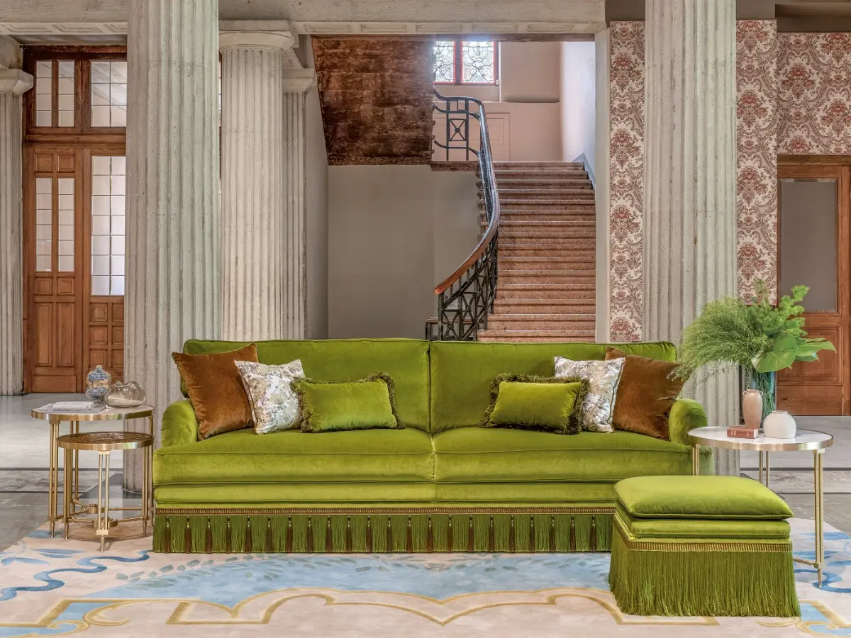 luxury-classic-velvet-sofa