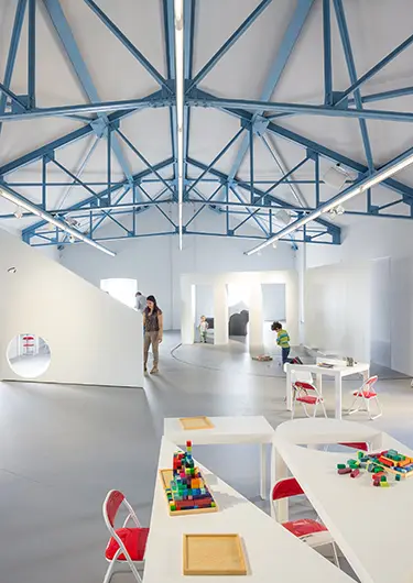 Accademia dei bambini fondazione prada milano