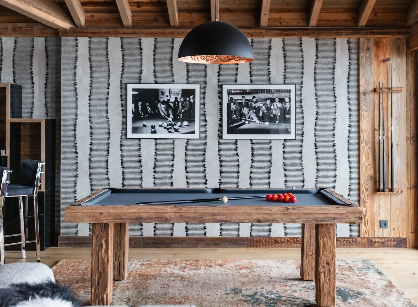 Megeve pool table