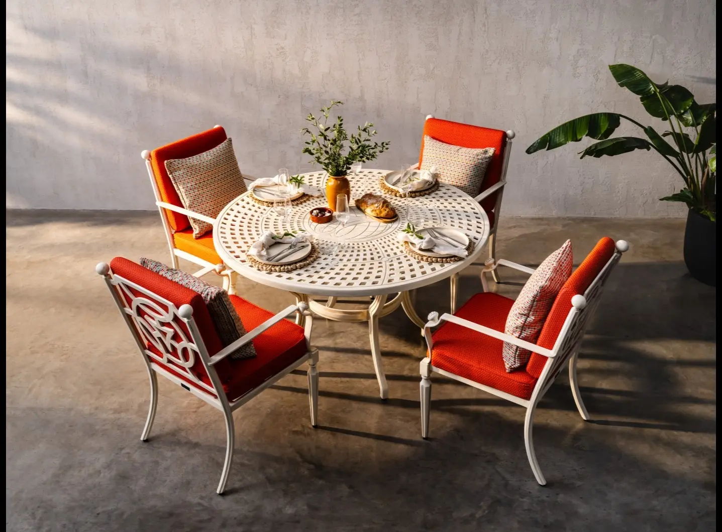 Petrosphere Dining Set