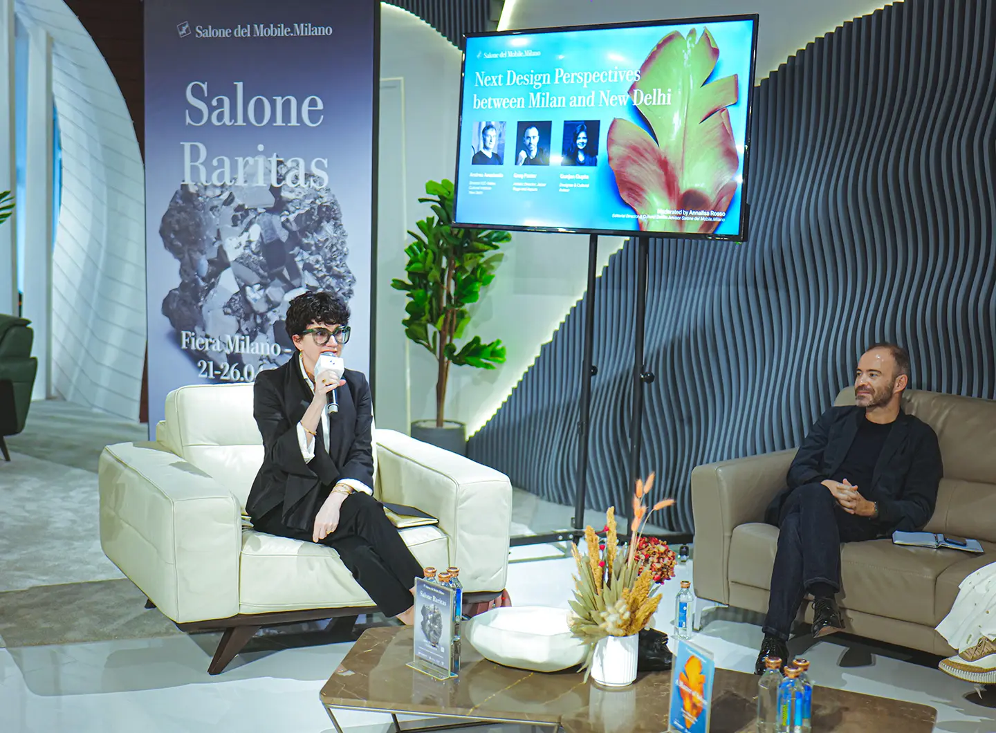 From left: Annalisa Rosso, Editorial Director and Cultural Events Advisor Salone del Mobile.Milano; Greg Foster, Direttore Artistico di Jaipur Rugs e della galleria Aspura