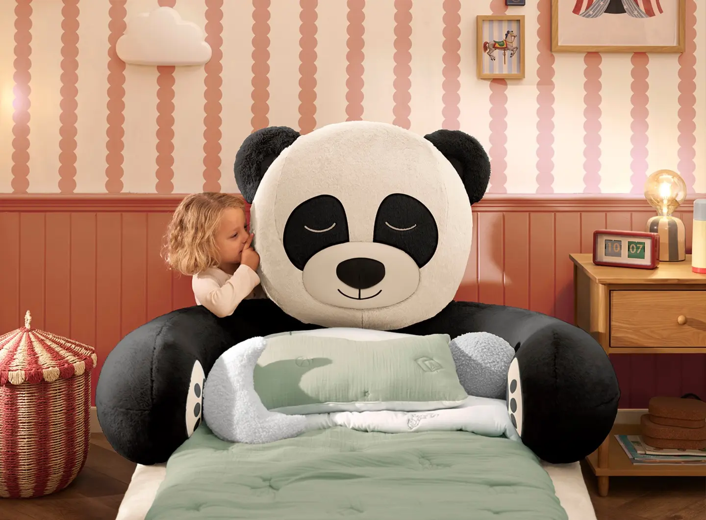 Panda bed