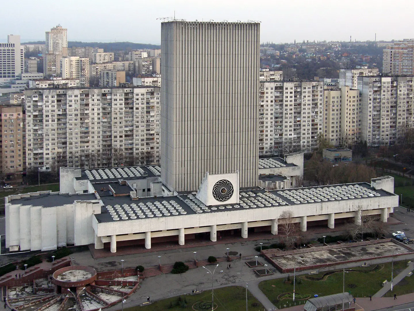 Biblioteca Nazionale Vernadsky, Kiev, Ucraina, 1981, ph. Artemka/Wikimedia