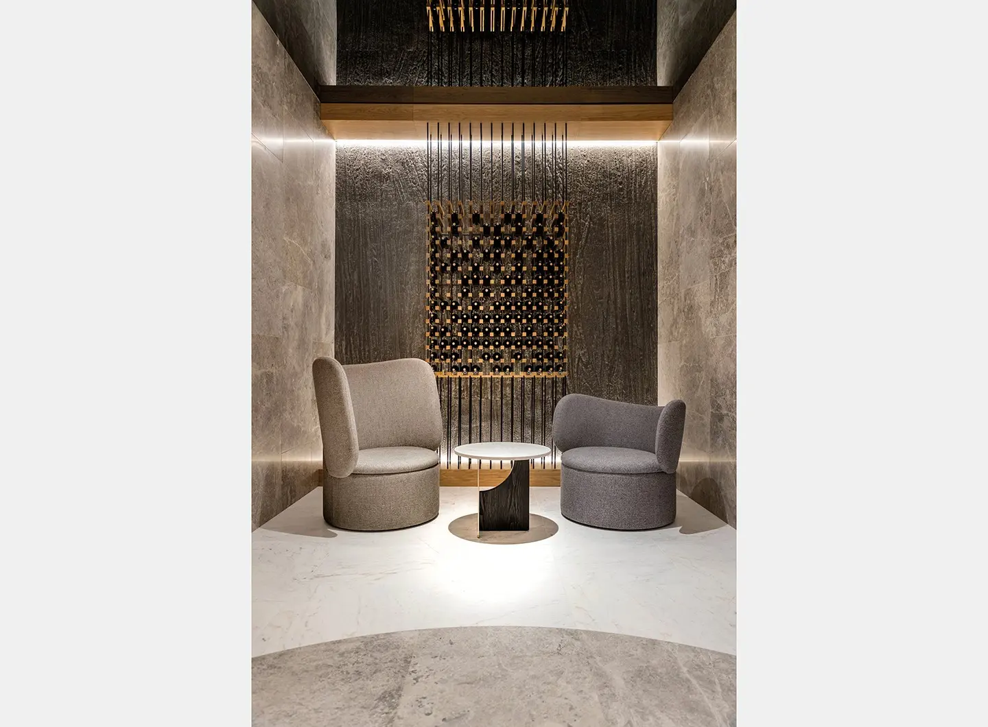 ALEXANDRA_Forwards_2026_slide_04