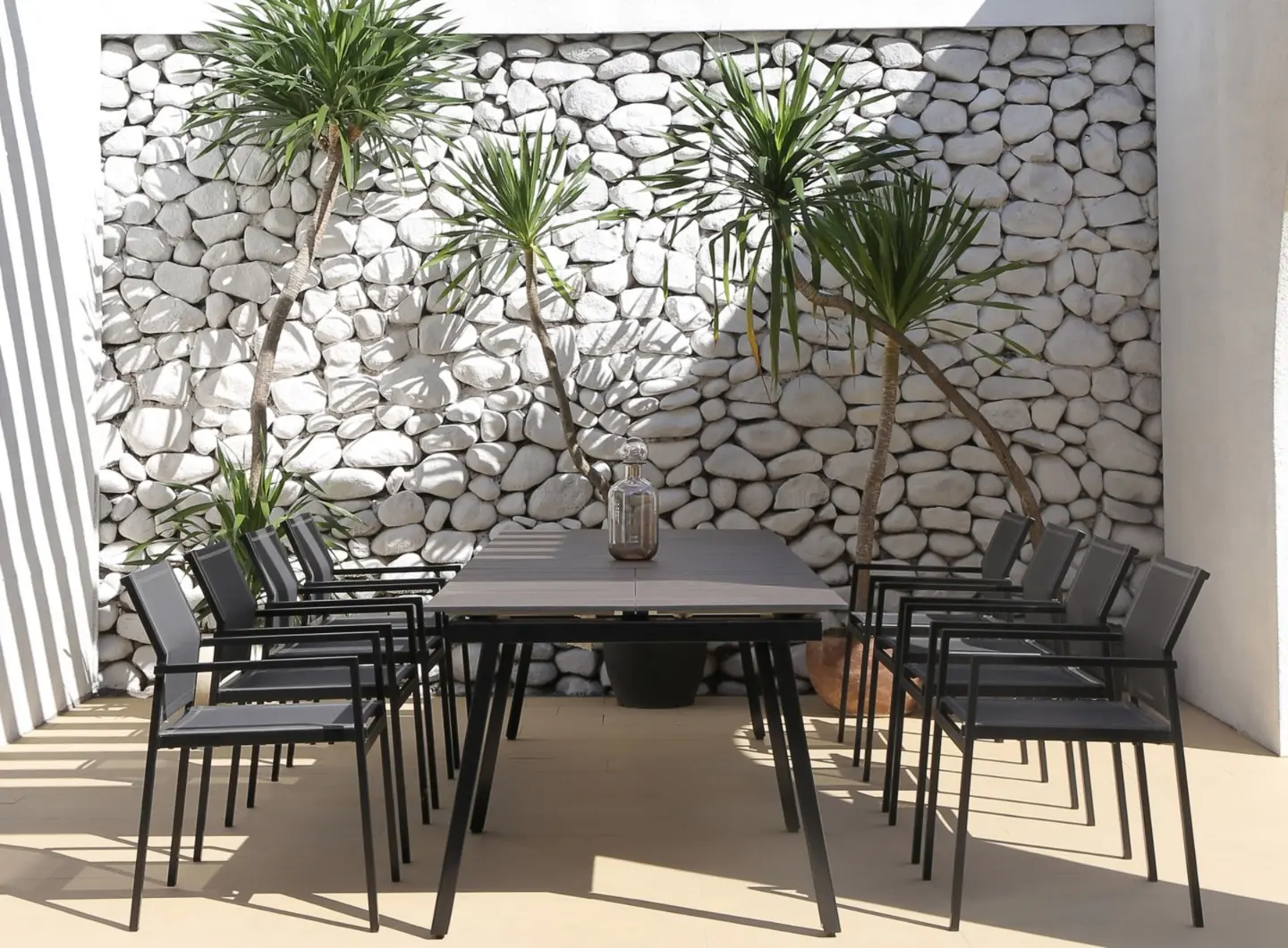 Extendable teak table MAMAGREEN