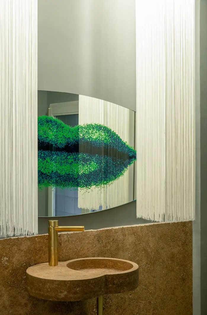 Paradisoterrestre specchio Labbra Man Ray Dino Gavina