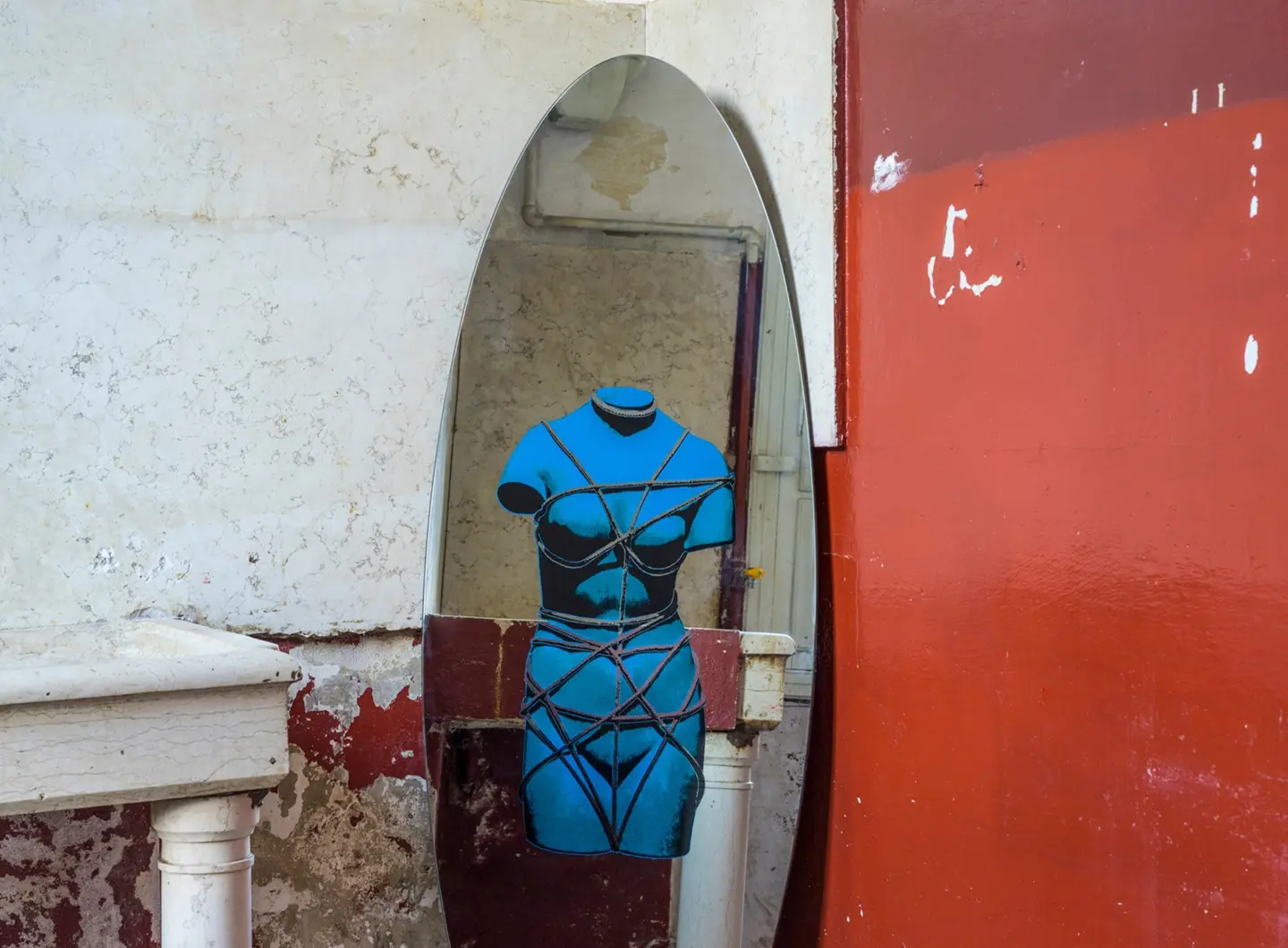 Paradisoterrestre Venere Man Ray Dino Gavina