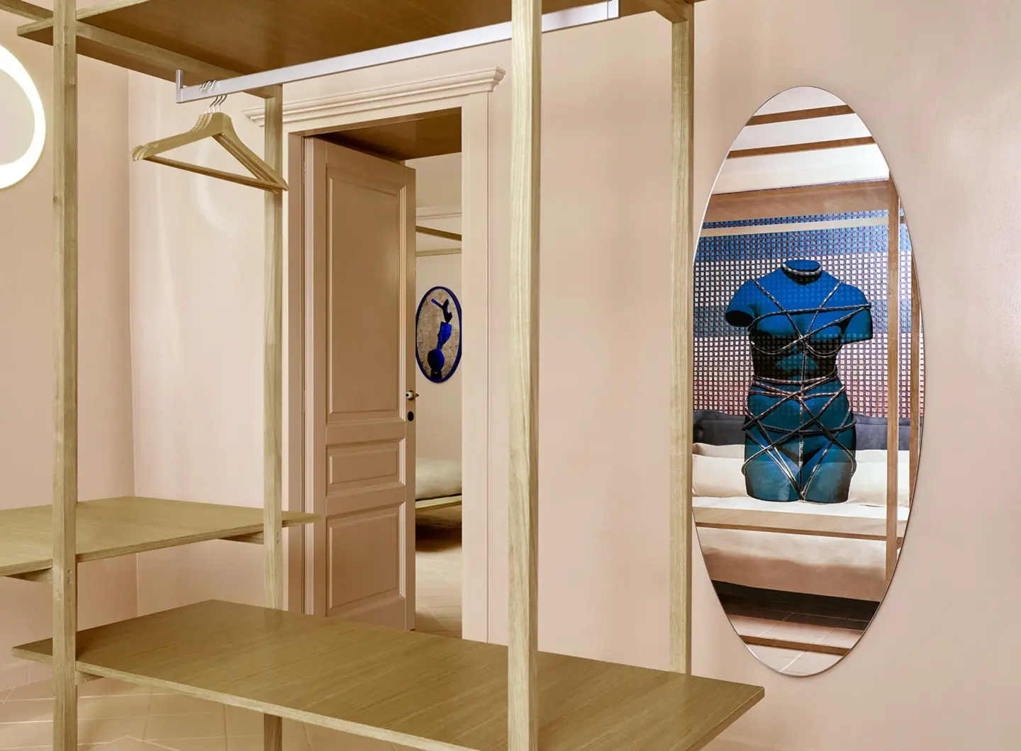 Paradisoterrestre Venere Man Ray Dino Gavina