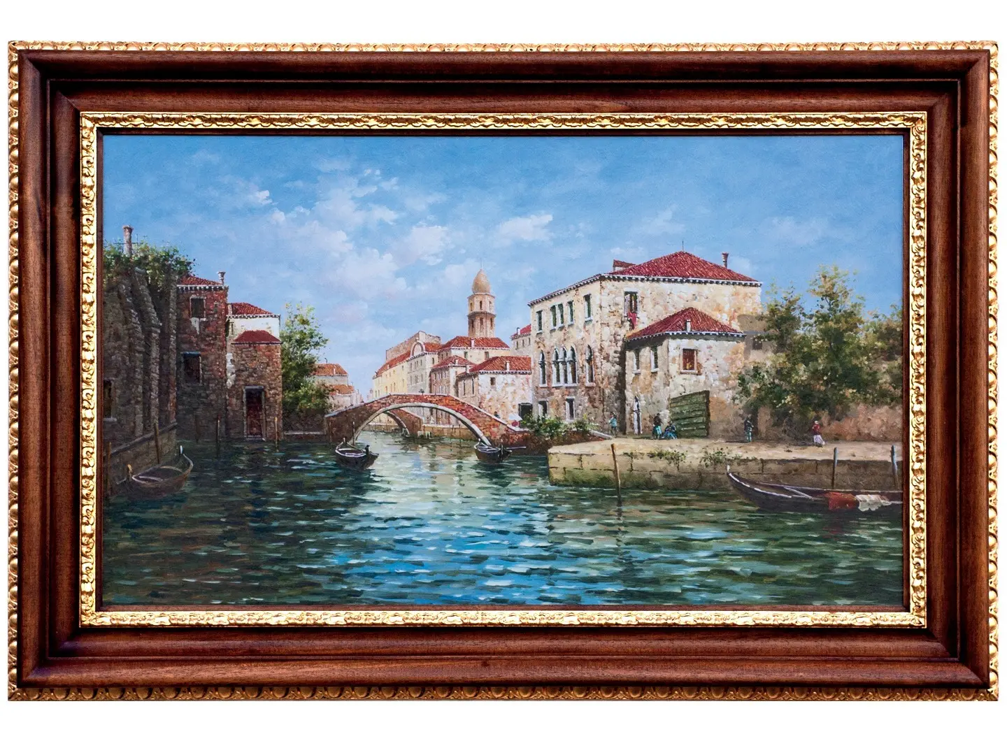 Veduta artistica di Venezia inserita in una cornice in legno massello color noce. La cornice presenta bordi interni ed esterni finemente lavorati, arricchiti dalla doratura a foglia, che crea un elegante contrasto con il tono scuro del legno. L'insieme esprime raffinatezza, tradizione artigianale e stile classico.