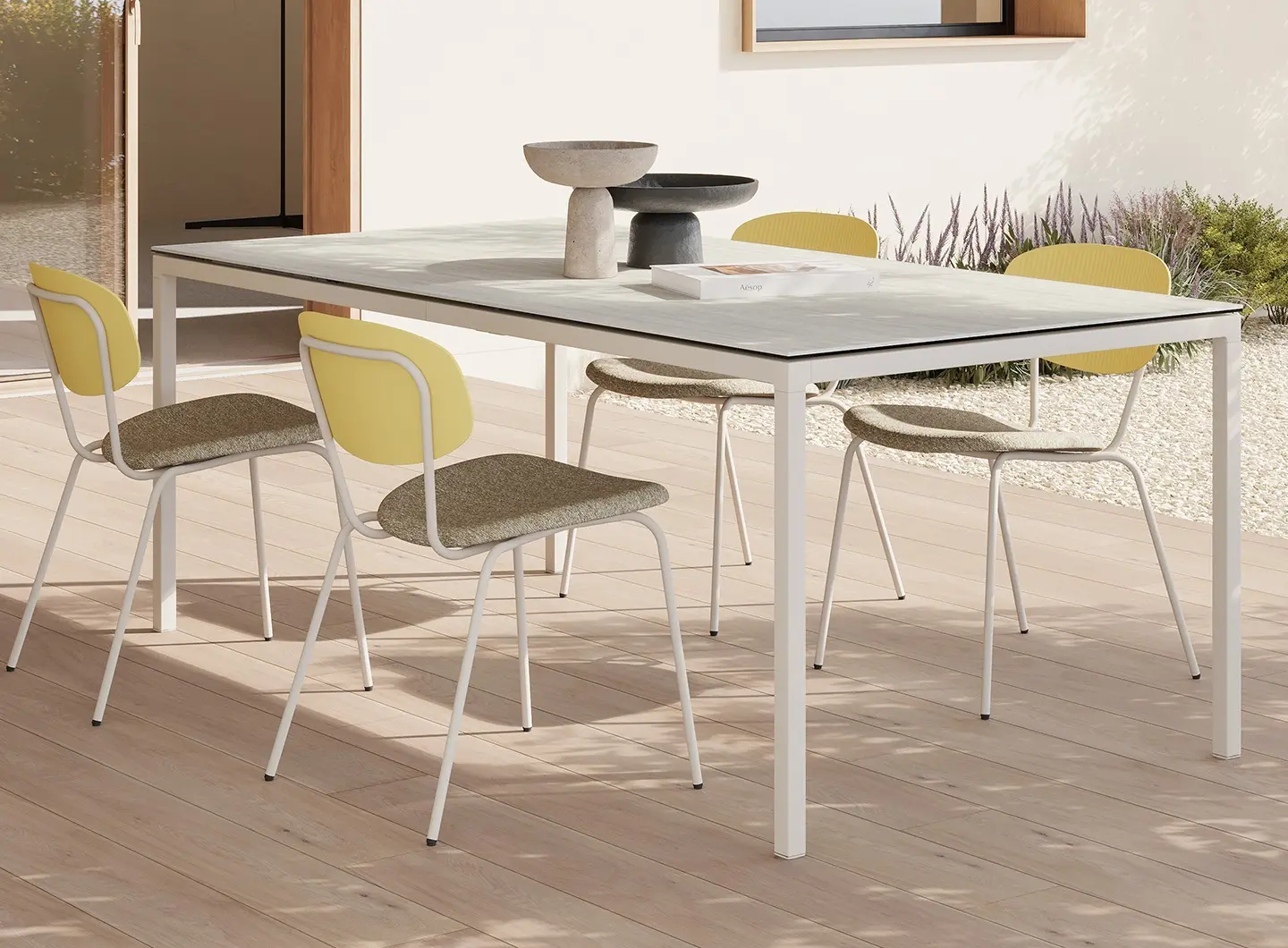 Brise table and Vairea chair by Musola